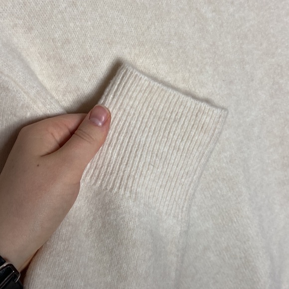 Mango MNG nude plush knit crewneck sweater with cutout at back size L - Picture 7 of 11